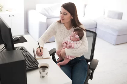 Keuntungan menjadi Mom blogger