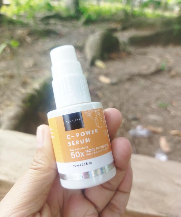 Tekstur dan aroma Scarlett C-Power Serum